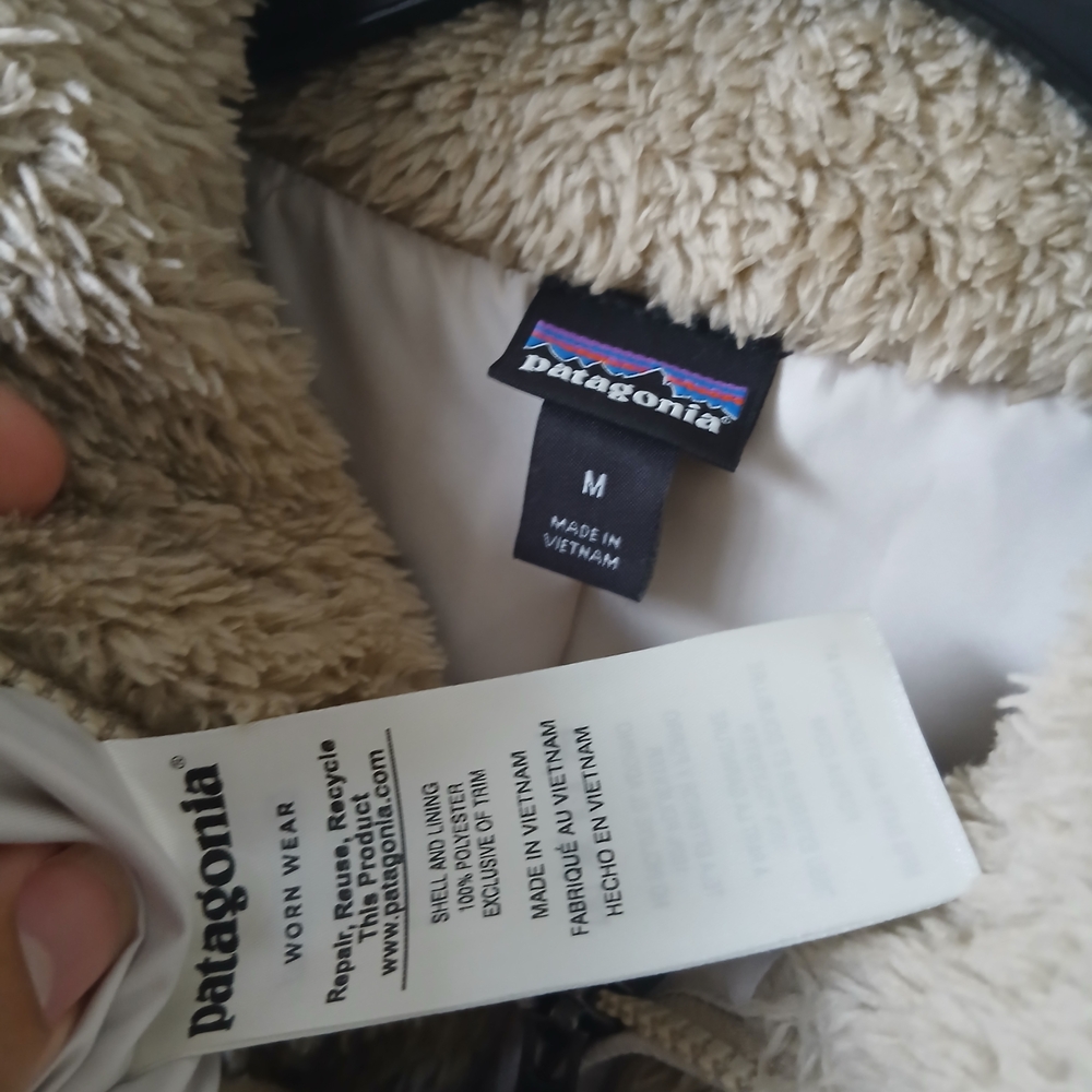 Patagonia Fleece Vest - Picture 3 of 6